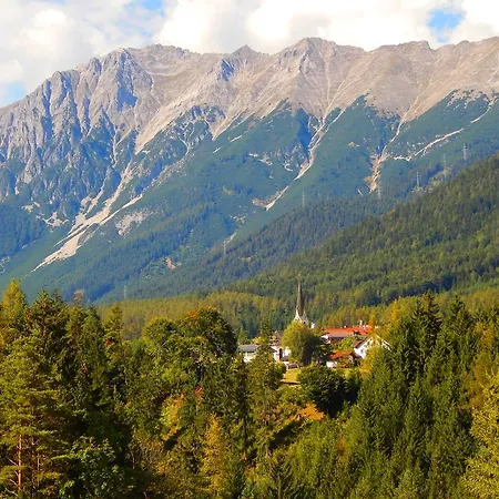 アパート Haus Thaler